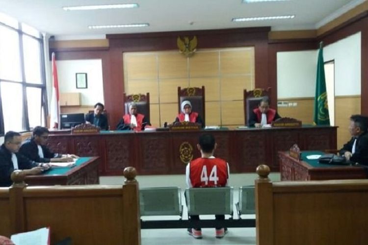 Putra Jeremy Thomas, Axel Matthew Thomas, menjalani sidang perdana kasus narkotika di PN Tangerang, Senin (11/9/2017).