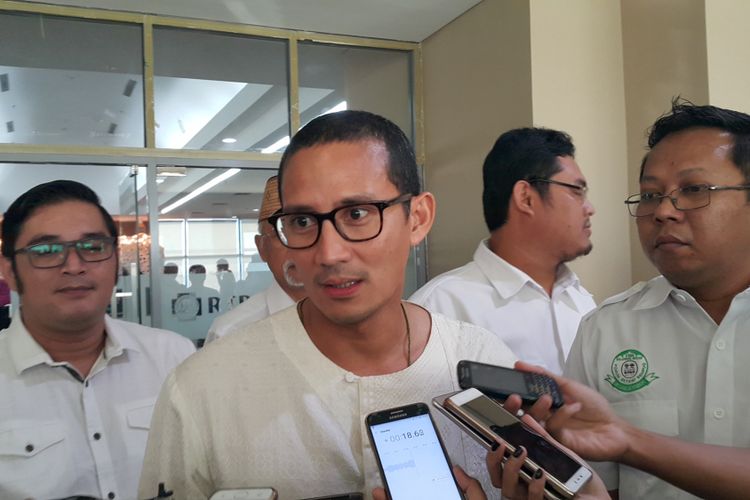 Wakil Gubernur terpilih DKI Jakarta Sandiaga Uno di Cheers Residential Graha RSPP, Jakarta Selatan, Minggu (2/7/2017).