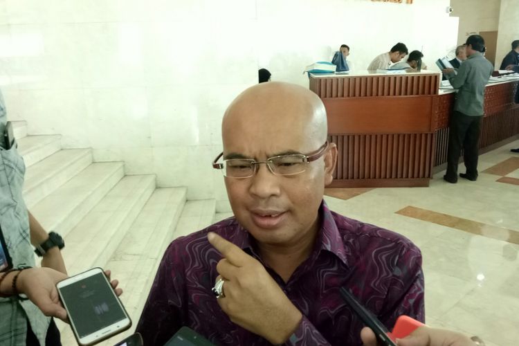 Wakil Ketua Komisi III DPR Desmond Junaedi Mahesa di Kompleks Parlemen, Senayan, Jakarta, Rabu (13/9/2017)