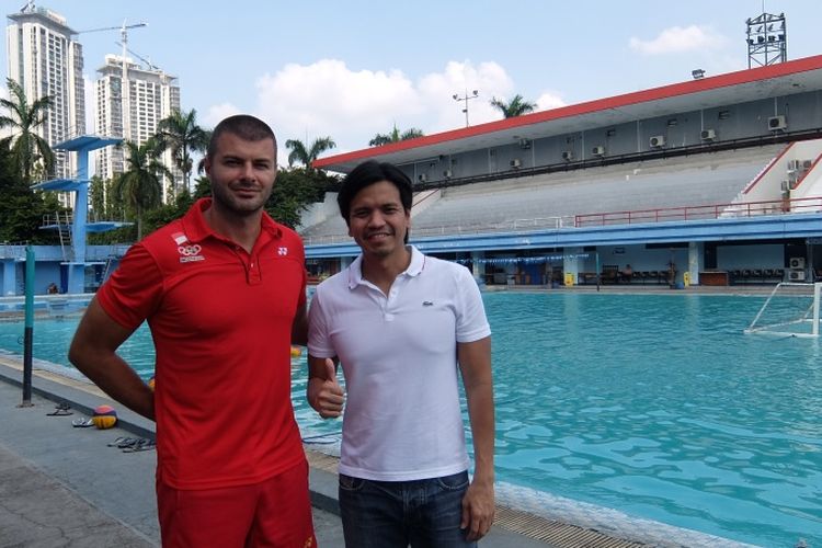 Pelatih polo air putera Milos Sakovic dan Wakil Ketua Umum PP PRSI, Harlin E. Rahardjo,