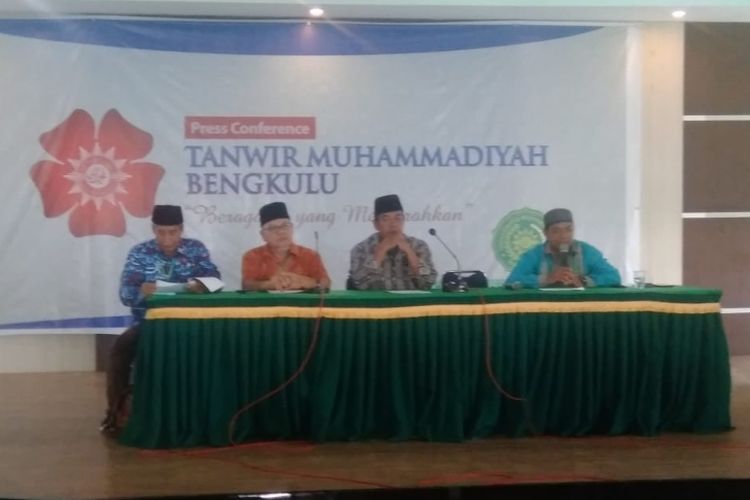 Ketua Pengurus Wilayah Muhammadiyah Bengkulu, Syaifullah menggelar konfrensi pers persiapan tanwir muhammadiyah di Bengkulu
