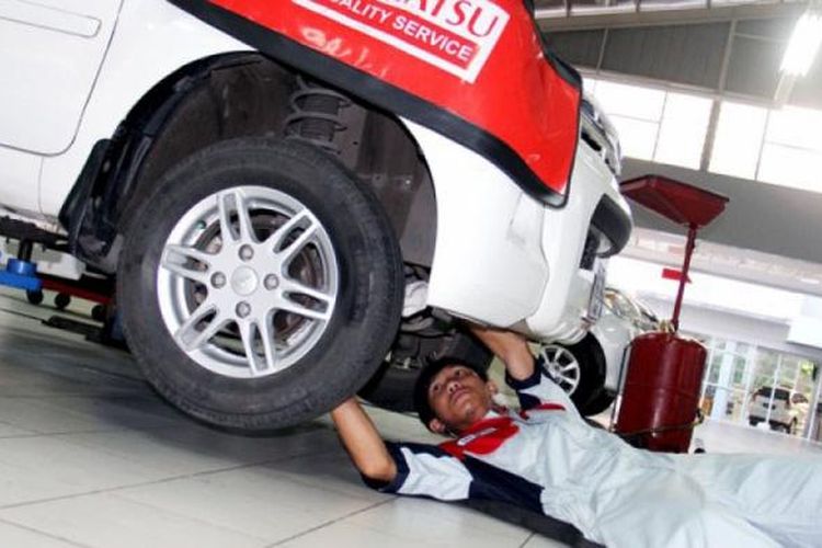 (Ilustrasi) Bengkel Daihatsu bodi repair