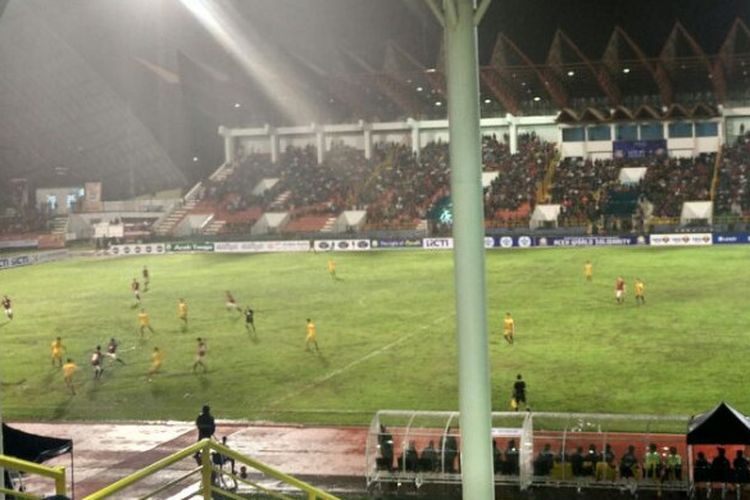 Suasana laga timnas Indonesia kontra Brunei dalam Aceh World Solidarity Cup 2017 di Stadion Harapan Bangsa, Banda Aceh, Sabtu (2/12/2017).