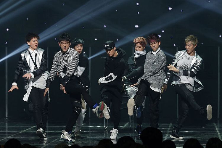 GOT7 dalam penampilannya di acara M.net Mcountdonwn di CJ E&M Center, Sangam-dong, Mapo-gu, Seoul, Korea Selatan, pada 6 Maret 2014.