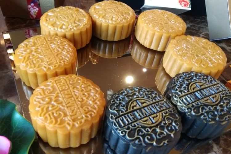 Empat varian rasa kue bulan dari The Harvest.