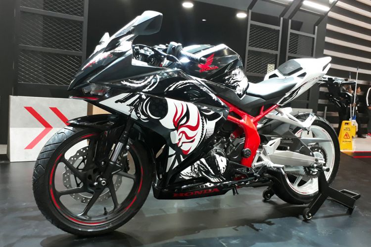 KompasOtomotif-Honda CBR250RR edisi spesial meluncur di GIIAS 2017.