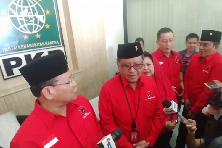 Pengurus PDI-P berkunjung ke kantor PKB bertemu Ketua Umum PKB Muhaimin Iskandar, Selasa (10/4/2018).