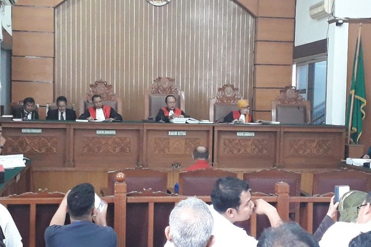 Suasana sidang terdakwa kasus kebohongan atau hoaks Ratna Sarumpaet di Pengadilan Negeri Jakarta Selatan, Selasa (9/4/2019).