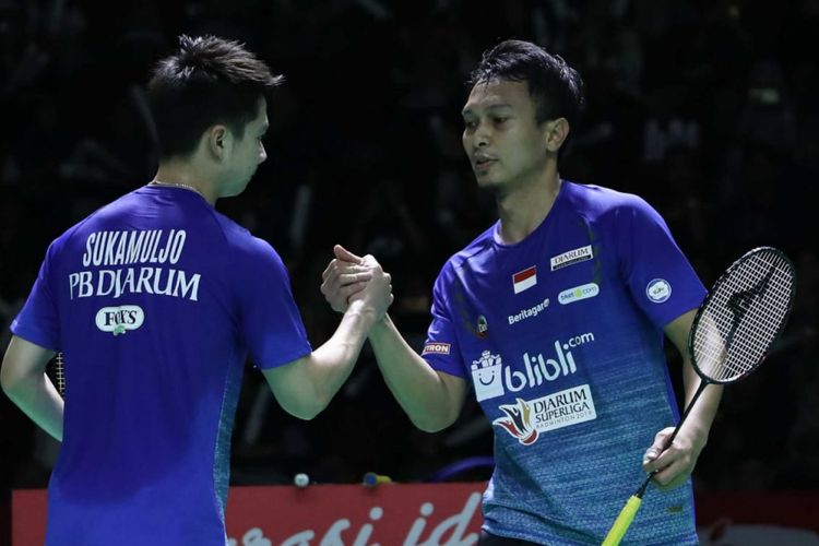 Pasangan ganda putra PB Djarum Kudus, Mohammad Ahsan (kanan) dan Kevin Sanjaya Sukamuljo.