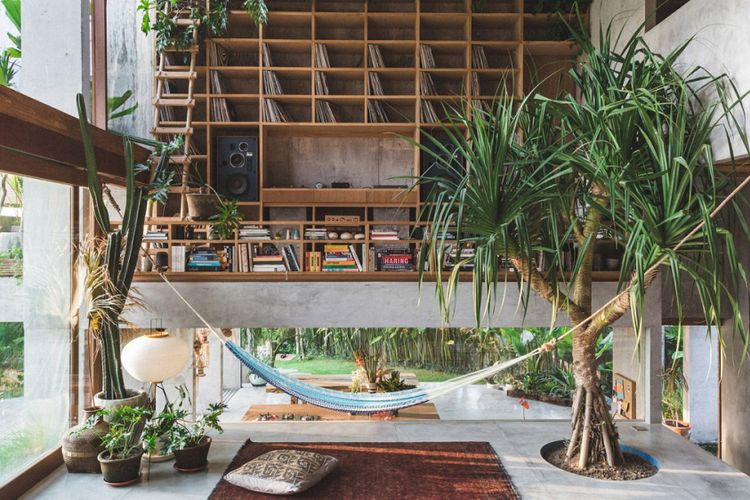 Rumah tropis di Bali karya Patisandhika dan Daniel Mitchell.