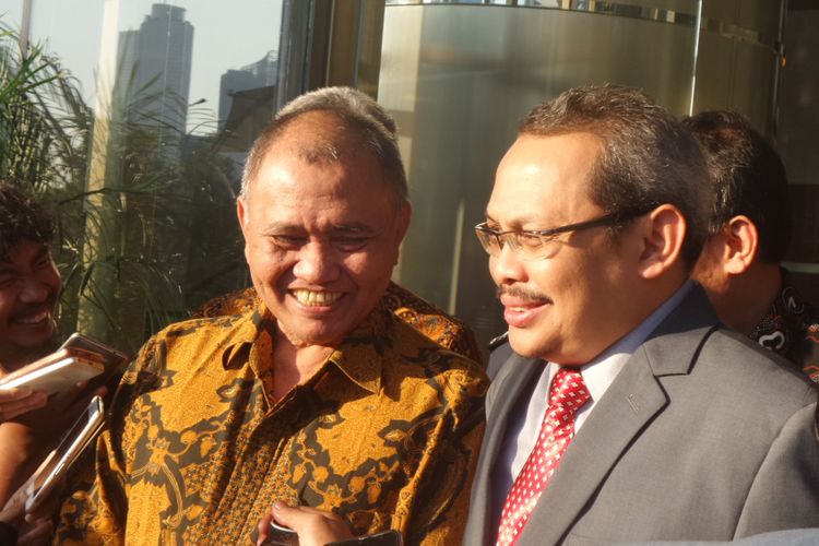 Ketua KPK Agus Rahardjo dan Ketua MACC Dzulkifli Ahmad di Gedung KPK Jakarta, Rabu (26/7/2017).