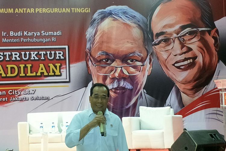 Menteri Perhubungan (Menhub) Budi Karya Sumadi saat ditemui di Kuningan City, Jakarta, Kamis malam (25/1/2018).