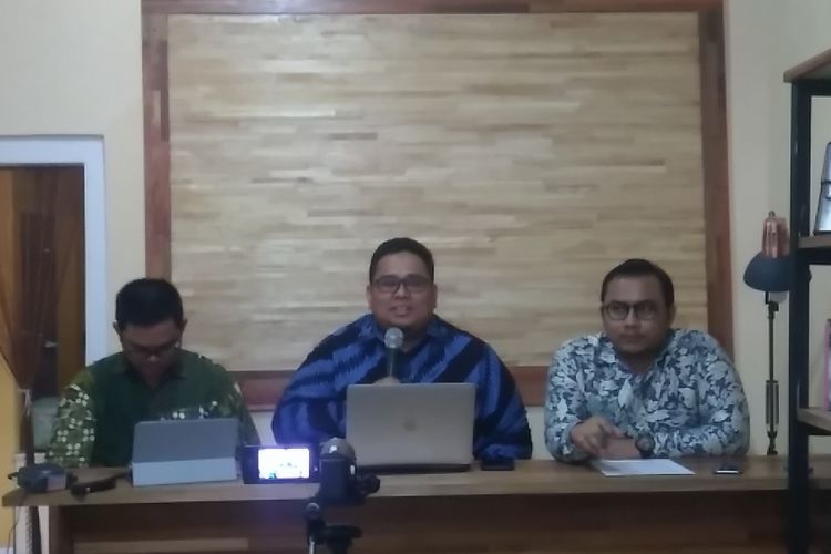 Diskusi publik yang diselenggarakan Kode Inisiatif mengambil tema Mekanisme dan Potensi Sengketa Verifikasi Partai Politik di Jakarta, Kamis (19/10/2017).