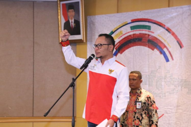 Menteri Ketenagakerjaan (Menaker) Muhammad Hanif Dhakiri berharap Indonesia menjadi juara umum pada kejuaraan ASEAN Skills Competition (ASC) ke-XII di Bangkok, Thailand yang digelar 31 Agustus hingga 2 September 2018.
