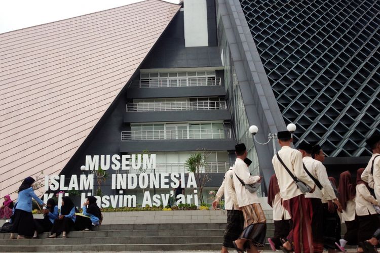 Tampak dari luar, Museum Islam Indonesia KH. Hasyim Asyari, di kawasan Pesantren Tebuireng Jombang.