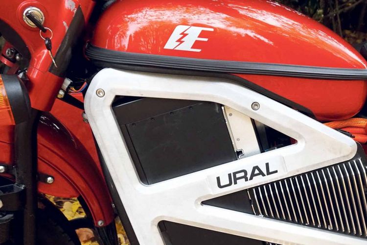 Sepeda motor Ural menghadiran konsep motor listrik 