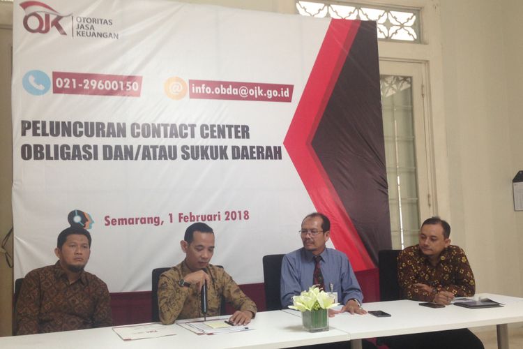 Pelucuran layananan center soal Obligasi daerah di OJK Jateng-DIY, Kamis (1/2/2018)