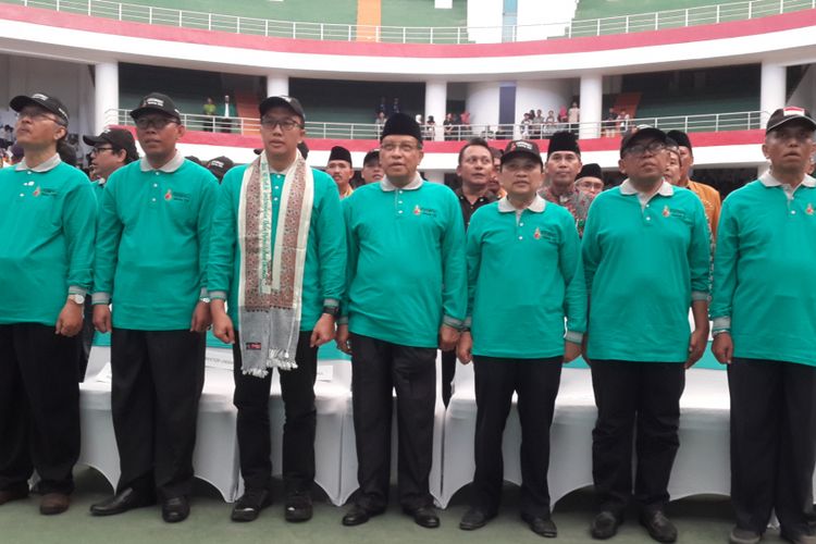 Menteri Pemuda dan Olahraga (Menpora) RI, Imam Nahrawi (pakai syal) saat menghadiri pembukaan Pekan Olahraga dan Seni Maarif Nasional (Porsemanas) I oleh LP Maarif NU Pusat di Universitas Islam Malang (Unisma), Senin (23/7/2018)