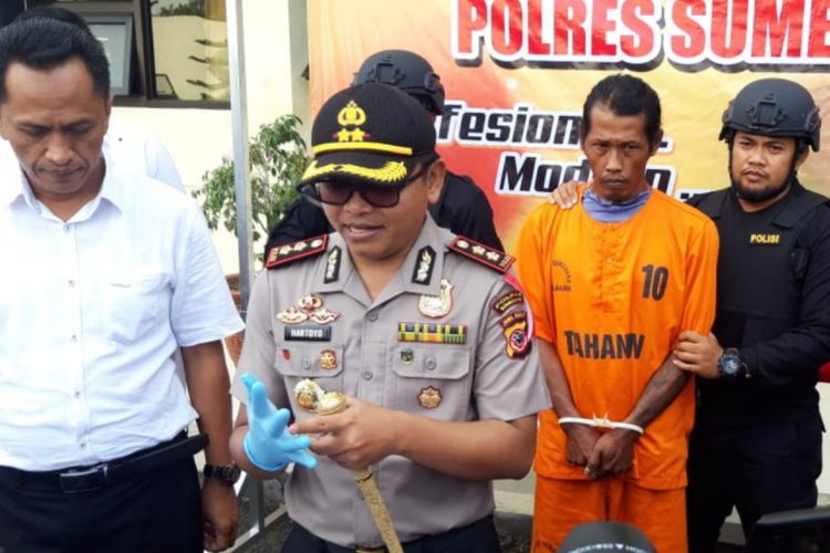 ES, pelaku pembunuh korban Sumilah ditangkap jajaran Satreskrim Polres Sumedang 5 hari pasca kejadian, Senin (28/1/2019).