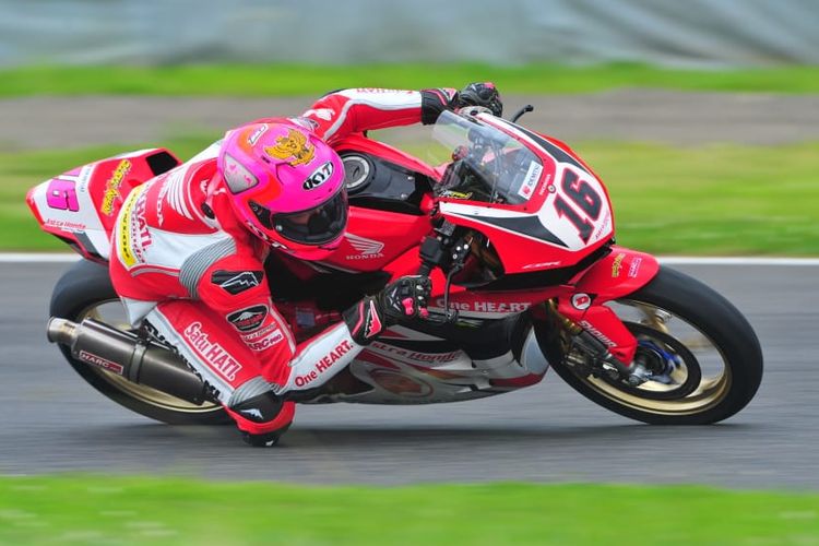 Pebalap Astra Honda Racing Team,  Irfan Ardiansyah. 