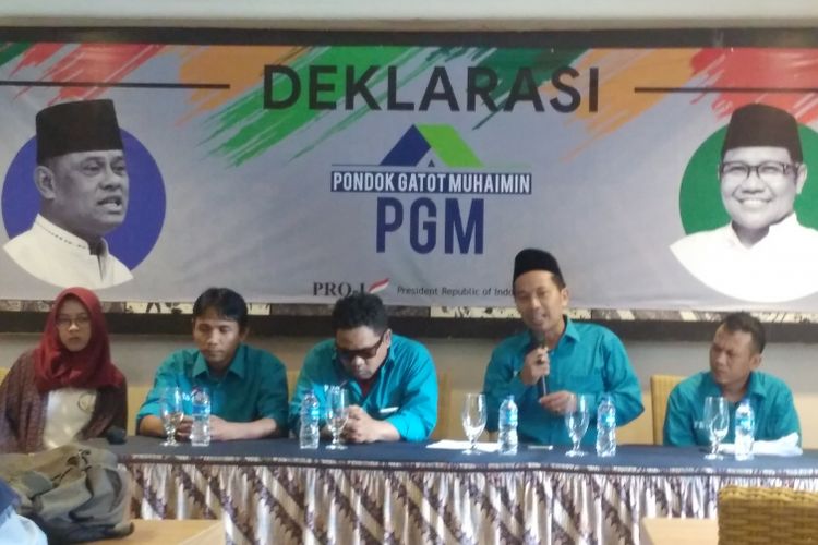Kelompok Pro-1 mendeklarasikan dukungan terhadap mantan Panglima TNI Jenderal (Purn) Gatot Nurmantyo dan Ketua Umum Partai Kebangkitan Bangsa Muhaimin Iskandar sebagai capres-cawapres 2019 di Jakarta, Sabtu (14/4/2018).
