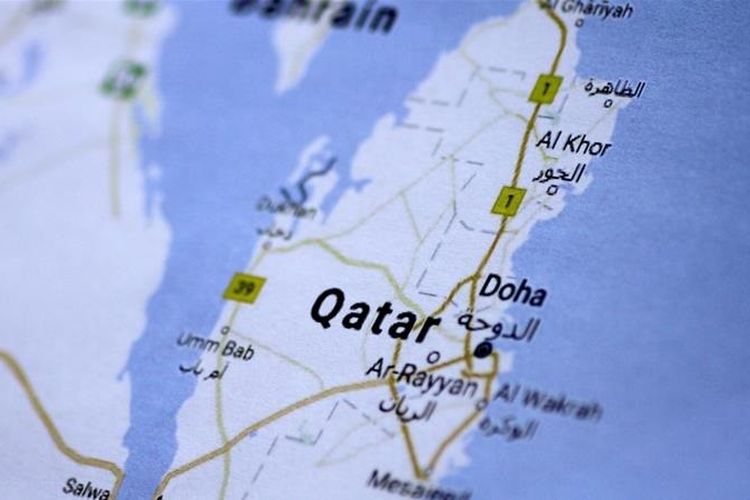 Qatar dikucilkan oleh tiga negara Teluk Arab dan Mesir.