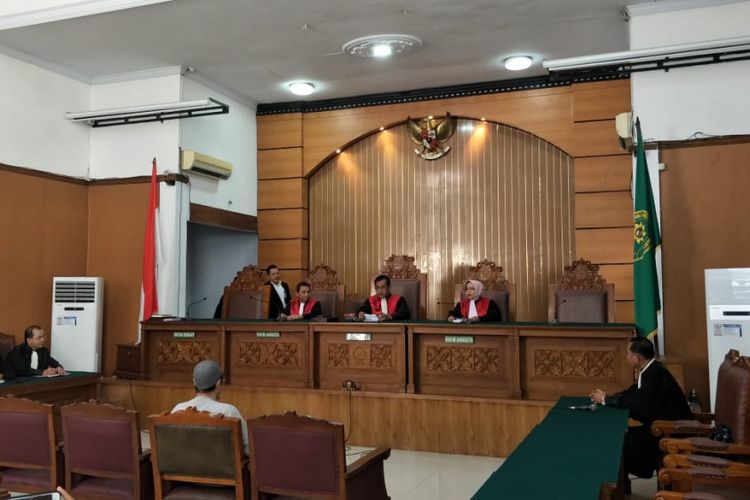 Suasana sidang putusan perkara Jamaah Anshor Daulah (JAD) di Pengadilan Negeri Jakarta Selatan, Selasa (31/7/2018).