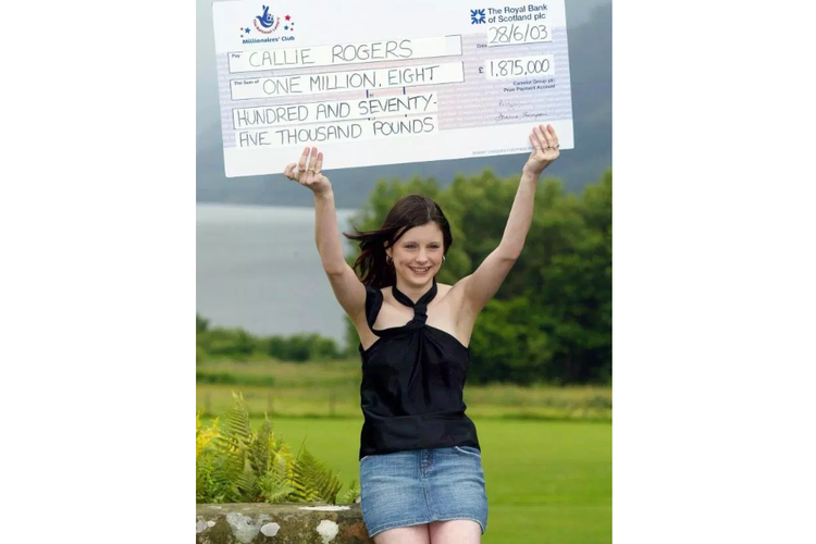Carllie Rogers, wanita Inggris termuda yang memenangkan lotre senilai RP 33 milliar