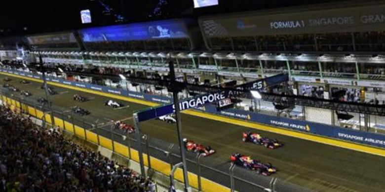 Tahun ini, Formula One Grand Prix akan digelar pada 16-18 September bertempat di Marina Bay Street Circuit. 