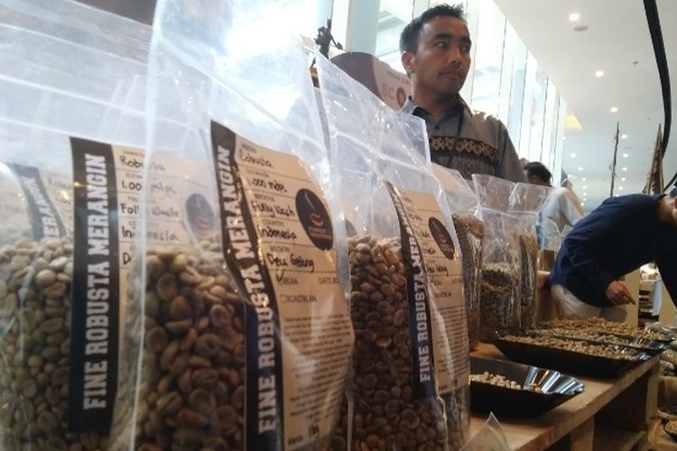 PT Bank Mandiri (Persero) Tbk gelar Mandiri Jakarta Coffee Weak 2018 guna mendorong transaksi non-tunai, di PIK Mall Avenue, Jakarta, Jumat (28/9/2018).