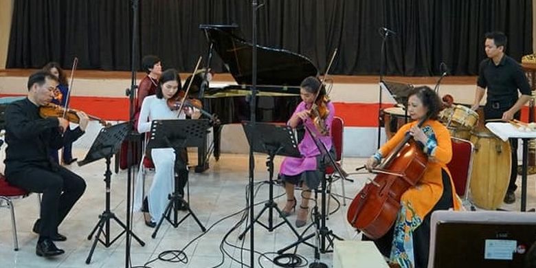 Institut Seni Indonesia (ISI) Yogyakarta menghadirkan kelompok musik ?Hanoi New Music Ensemble? dari Vietnam datang ke Yogyakarta dan menggelar konser musik di Concert Hall Pascasarjana pada Jumat (19/7/2019).