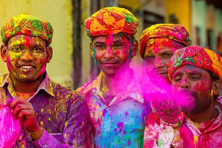 Perayaan Holi di India