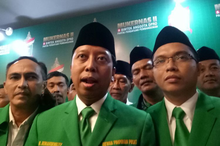 Ketua Umum PPP Romahurmuziy usai membuka Mukernas di Hotel Mercure Ancol