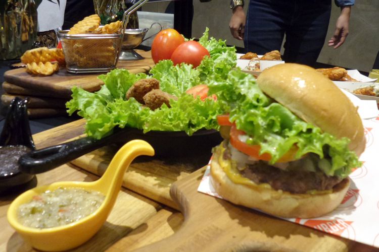 Fat burger menjadi salah satu outlet yang dihadirkan pada Good Food Festival 2018 di Plaza Indonesia selama 3-5 Desember 2018.