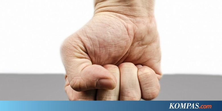 Pengawal Jenazah yang Pukul Kendaraan Lain dengan Kayu Terancam Pidana