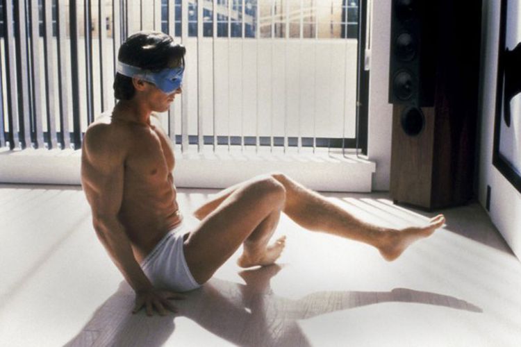 Christian Bale dalam American Psycho tahun 2000