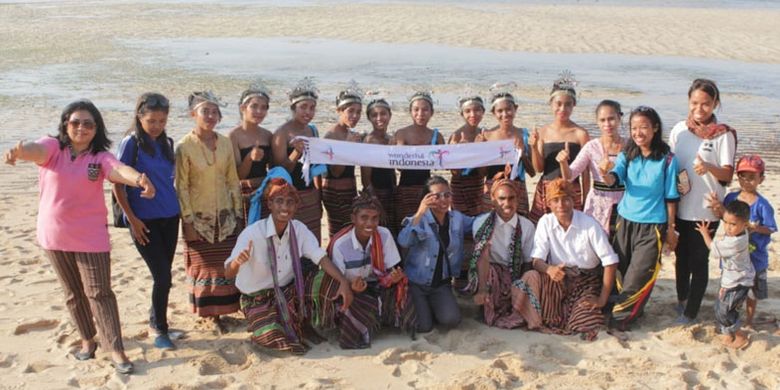 Menteri Pariwisata Arief Yahya saat meresmikan destinasi digital baru, di Pantai Pasir Putih Atambua, di Desa Kenebibi, Kecamatan Kakuluk Mesak, Kabupaten Belu, Nusa Tenggara Timur (NTT), Jumat (5/10/2018).