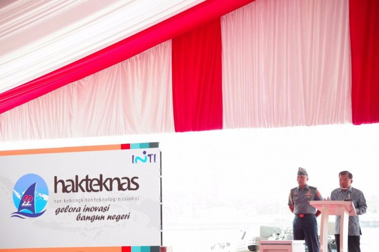Wakil Presiden Jusuf Kalla dalam pembukaan Hari Kebangkitan Teknologi Nasional pada kamis (10/8/2017) di Makassar, Sulawesi Selatan. 