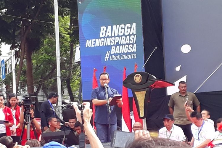 Gubernur DKI Jakarta Anies Baswedan dalam acara peresmian MRT Jakarta fase 1 di Bundaran HI, Jakarta Pusat, Minggu (24/3/2019).