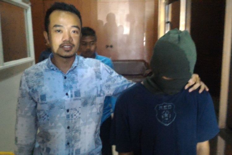 Polisi menangkap seorang pelaku pengeroyokan Ricko Andrean, seorang bobotoh Persib