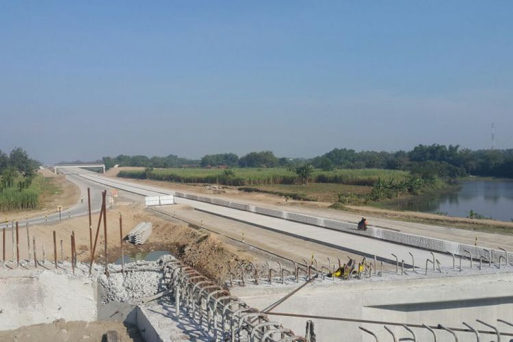 Inilah salah satu kondisi pembangunan jalan tol dibangun di wilayah Kabupaten Madiun.