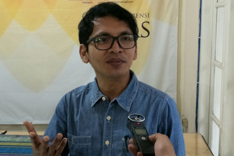 Peneliti Setara Institute, Halili, ketika ditemui di kantor Setara Institute, Jakarta, Senin (15/1/2018). 