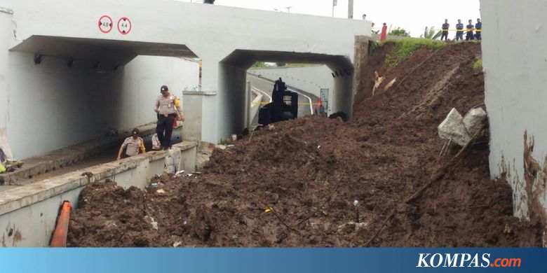 "Saya sama Putri, di Sini Gelap Hujan, Serem, Pak..."