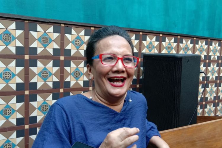 Christine Hakim menghadiri syukuran film horor Perempuan Tanah Jahanam di Queens Head, Kemang Raya, Jakarta Selatan, Senin (25/2/2019).