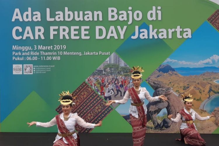 Kementerian Pariwisata Republik Indonesia menyelenggarakan sebuah acara bertajuk #AdaLabuanBajodiCarFreeDay di area Park and Ride 10, Jalan MH Thamrin, Jakarta Pusat, Minggu (3/3/2019).