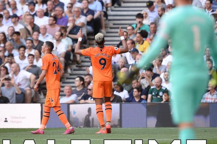 Joelinton merayakan golnya pada pertandingan Tottenham Hotspur vs Newcastle United dalam pekan ke-3 Liga Inggris, 25 Agustus 2019. 