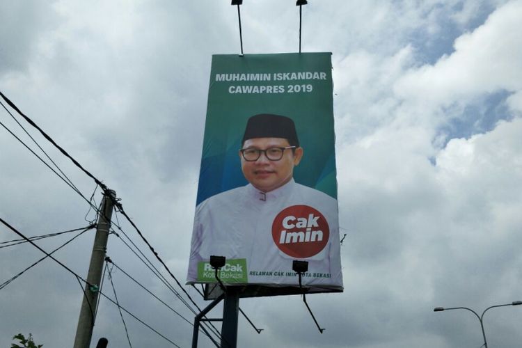 Reklame Muhaimin Iskandar Cawapres 2019 di Jl. Cut Mutia, Kota Bekasi.