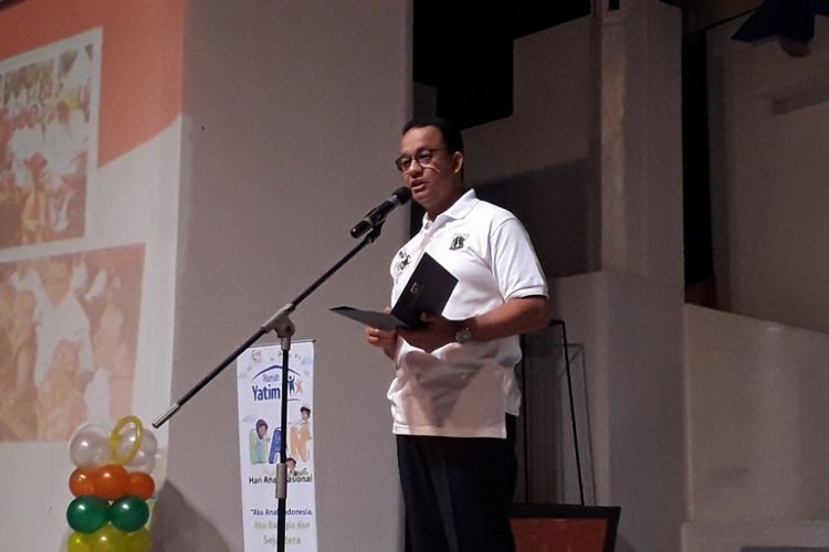Gubernur DKI Jakarta Anies Baswedan saat memberikan pidato dalam acara perayaan Hari Anak Nasional di Dunia Fantasi, Ancol, Kamis (6/9/2018).