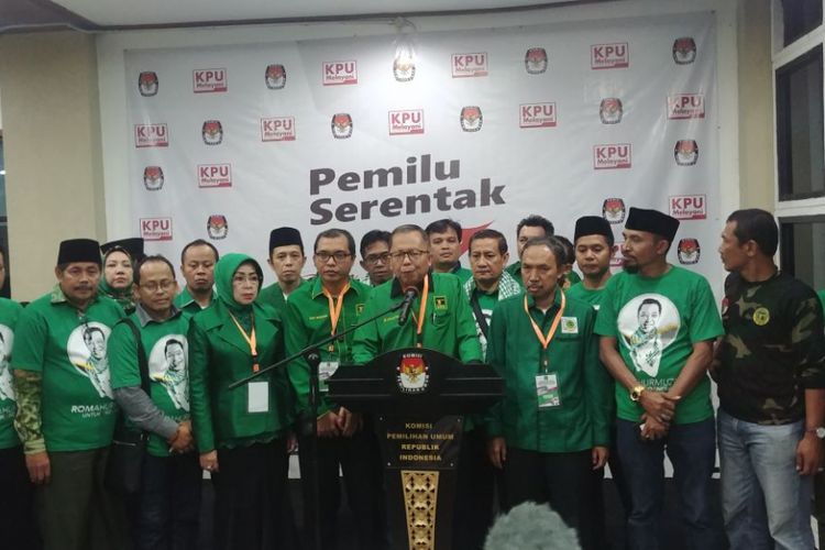 Partai Persatuan Pembangunan (PPP) menjadi partai terakhir yang mendaftarkan calon anggota legislatifnya ke Komisi Pemilihan Umum (KPU), Jakarta, Selasa (17/7/2018) malam. 