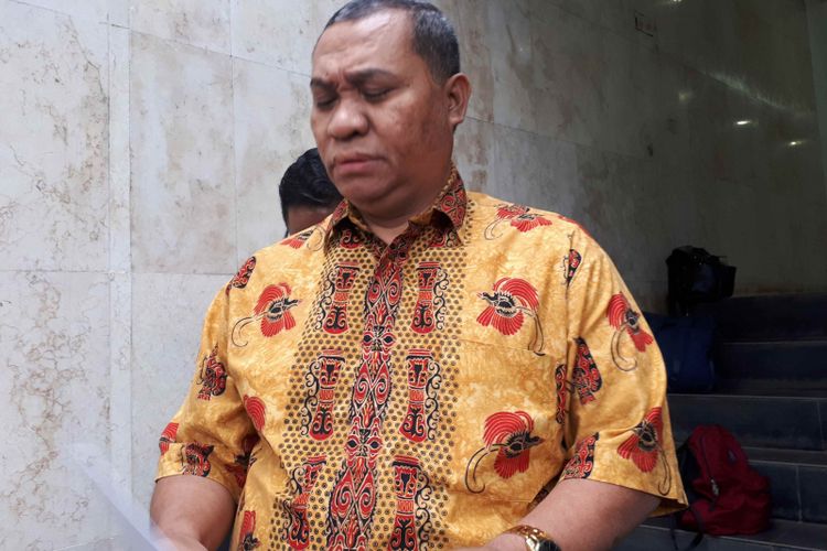 Kuasa hukum Pemerintah Provinsi (Pemprov) Papua, Stefanus Roy Rening, mendatangi Ditreskrimum Polda Metro Jaya, Rabu (13/2/2019).